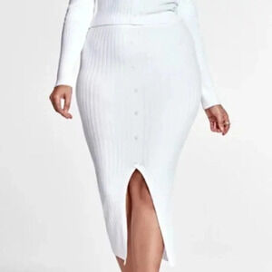 NWT Fashion to figure strapless ribbed button front Melissa midi skirt x1